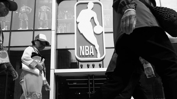 Qual caminho a NBA deve seguir? Moral ou Financeiro?