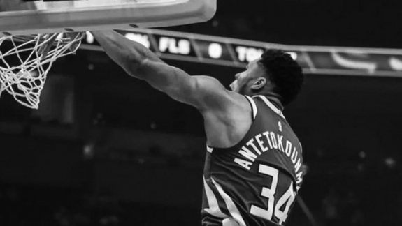 NBA: Giannis Antetokounmpo faz Nets pagar por tática frustrada em vitória do Bucks
