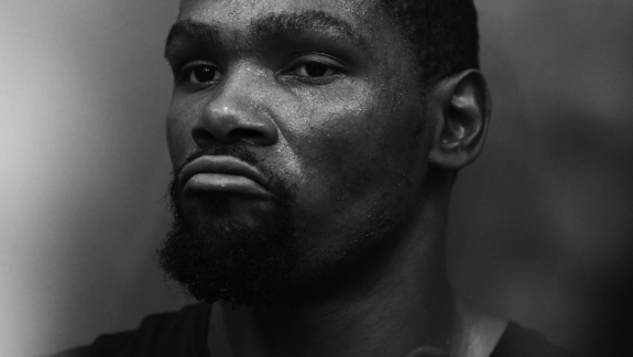 NBA: Kevin Durant precisa aprender a lidar com um de seus maiores problemas