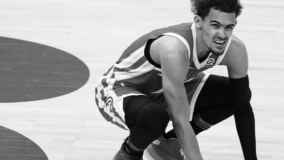 NBA: Trae Young sofre lesão e vira dúvida para o resto da série entre Bucks e Hawks