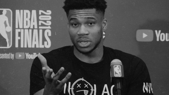 Giannis Antetokounmpo conta o seu maior medo após derrota do Bucks para o Suns no Jogo 1 das Finais da NBA
