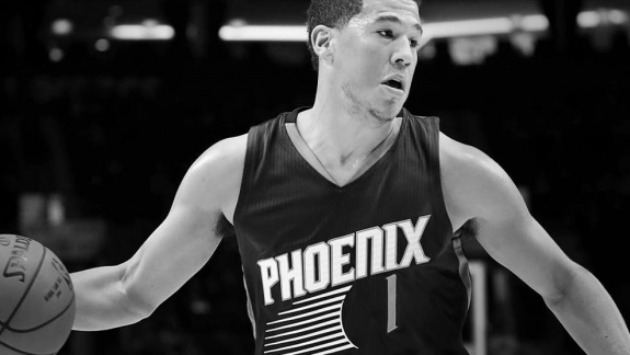 Devin Booker marca 70 pontos e entra para história