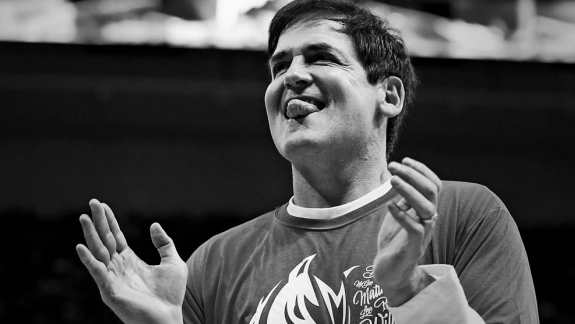 O dia em que Mark Cuban quis pagar uma cerveja para Steve Nash e Dirk Nowitzki