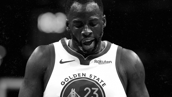 Draymond Green discute com repórter no Media Day do Warriors