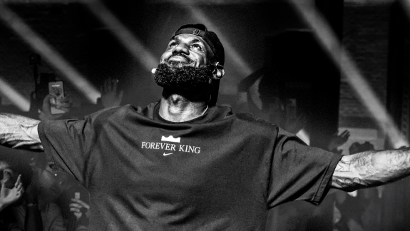 LeBron James tem estatística insana rumo a próxima temporada da NBA