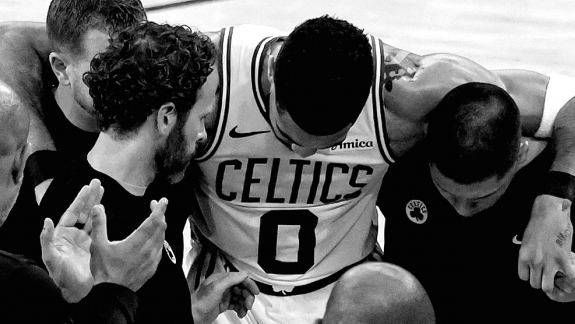 Drama nos Celtics: Jayson Tatum sofre grave lesão e está fora dos playoffs