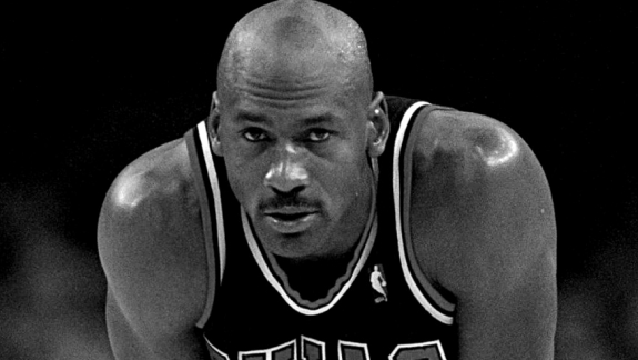 E se Michael Jordan tivesse jogado mais um ano com o Chicago Bulls?