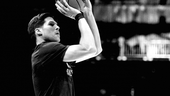 Kings contrata especialista de 3 pontos rumo a temporada da NBA