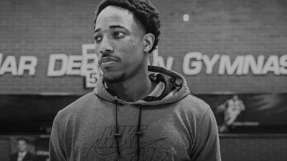 Por dentro da clínica de basquete de DeMar DeRozan em Compton