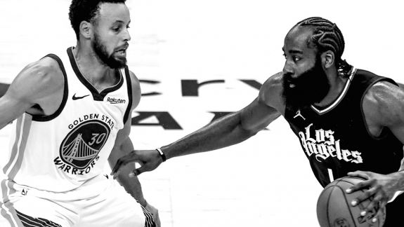 James Harden não poupa palavras ao falar de sua rivalidade com Stephen Curry